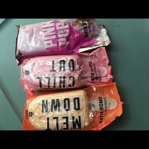3 bath bombs set